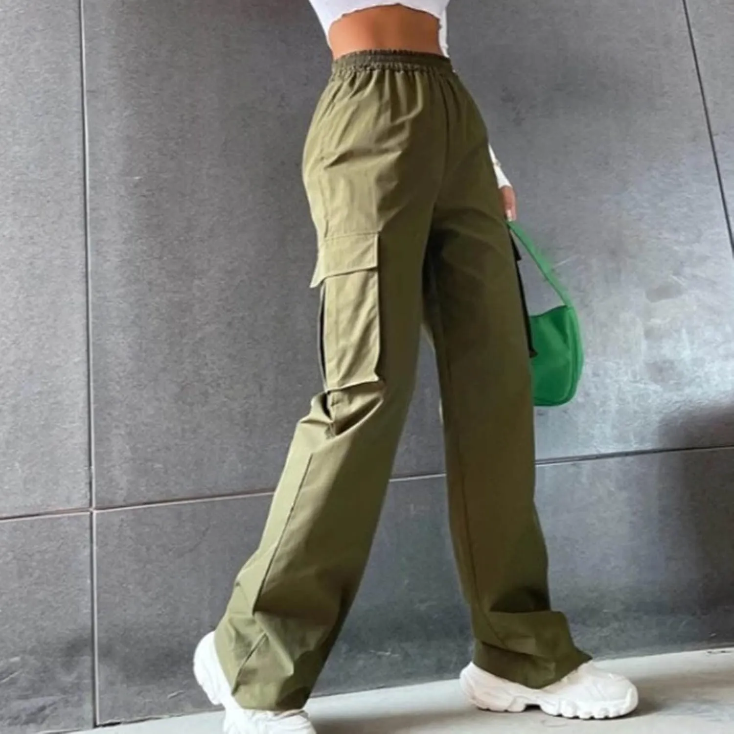 Cargo Pants Women Elastic High Waisted Wide Leg Pants Loose Summer Casual Trendy Streetwear Y2K Trousers with Pockets