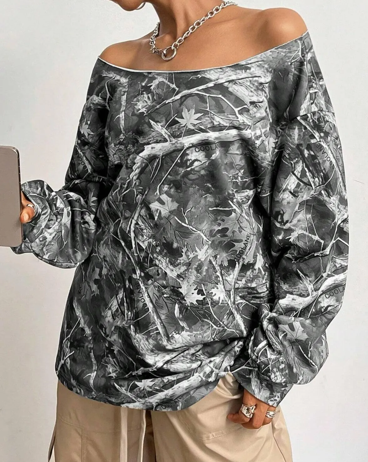 Women Off The Shoulder Camo Sweatshirt Oversized Maple Leaf Long Sleeve Pullover Hoodie Loose Trendy Y2K Fall Tops