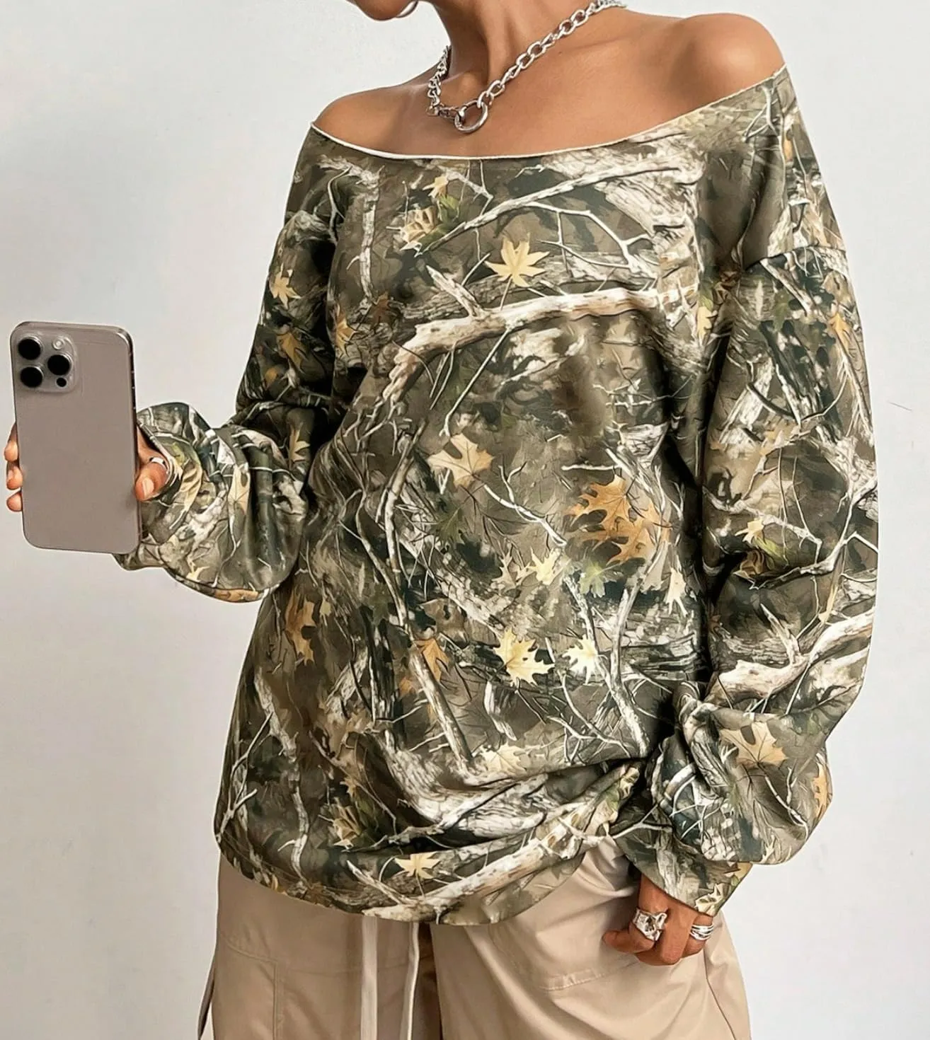 Women Off The Shoulder Camo Sweatshirt Oversized Maple Leaf Long Sleeve Pullover Hoodie Loose Trendy Y2K Fall Tops