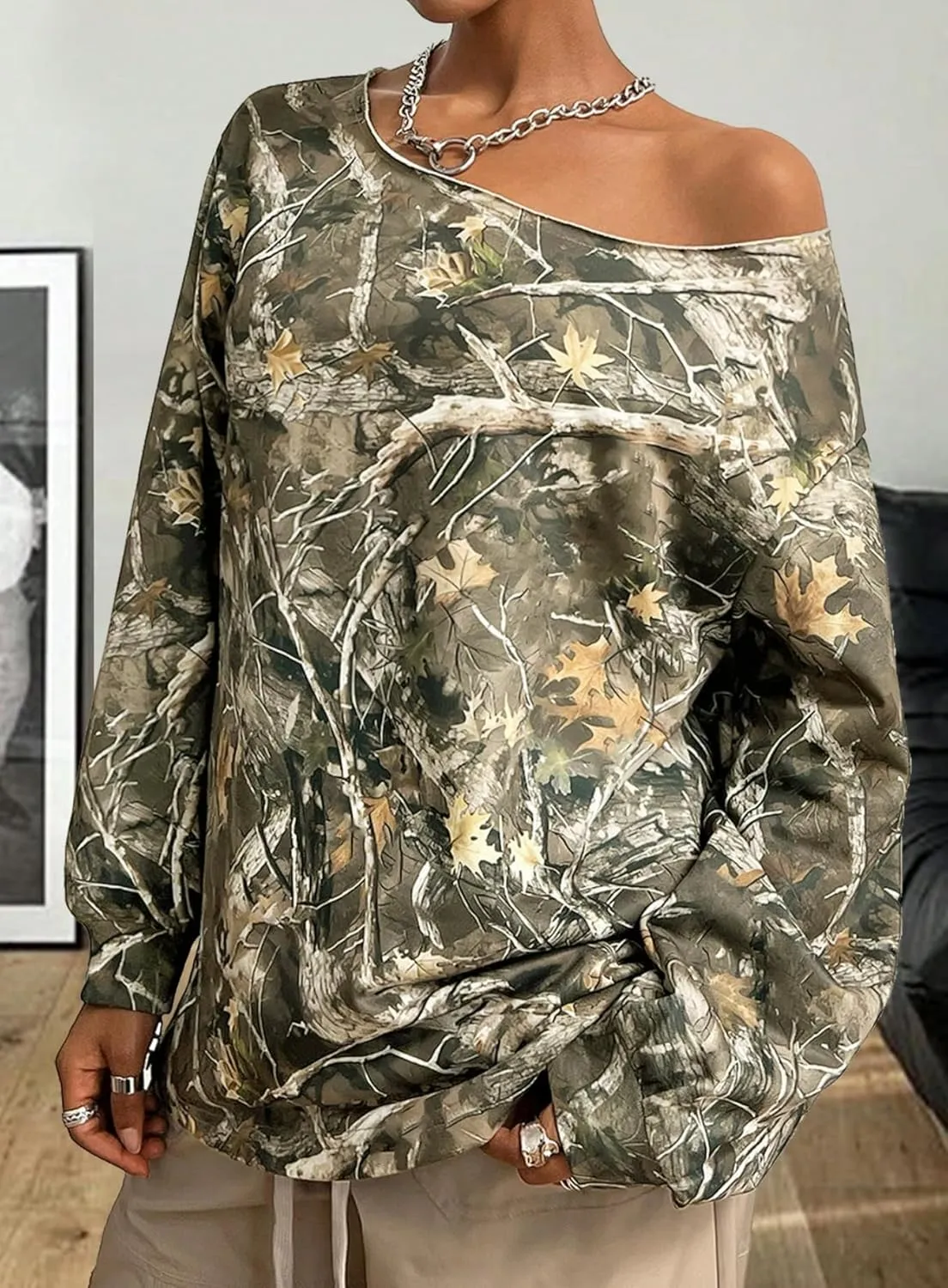 Women Off The Shoulder Camo Sweatshirt Oversized Maple Leaf Long Sleeve Pullover Hoodie Loose Trendy Y2K Fall Tops