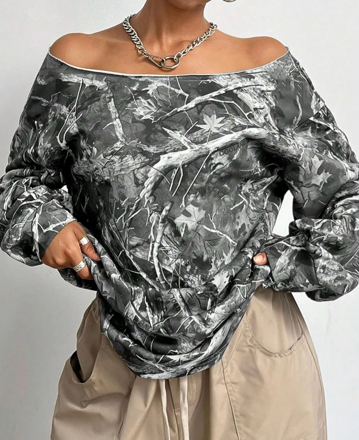 Women Off The Shoulder Camo Sweatshirt Oversized Maple Leaf Long Sleeve Pullover Hoodie Loose Trendy Y2K Fall Tops
