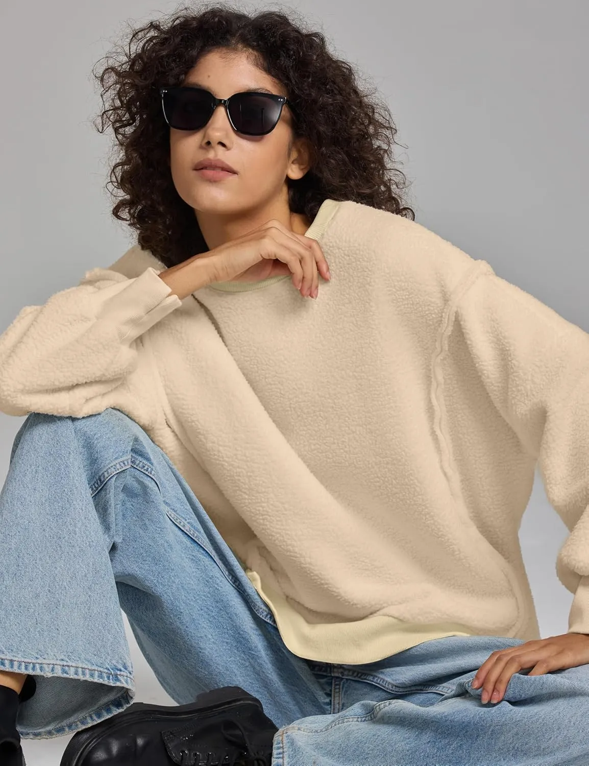 Womens Oversized Crewneck Fuzzy Fleece Sweatshirts Fall Winter Warm Trendy Patchwork Sherpa Pullover Top 2024