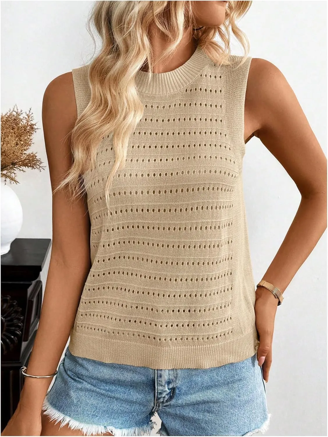 Women's Summer Sleeveless Crochet Tops Hollow Out Crewneck Tank Top Knit Sweater Vest